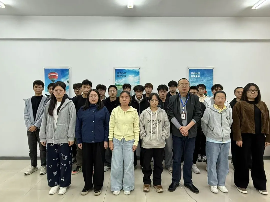 【近期結(jié)班留影】時(shí)光會(huì)定格此刻，但夢(mèng)想永